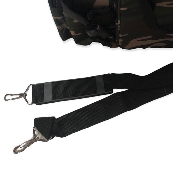 Dig Camouflaged Weekender Duffle Bag With Adjustable Detachable Shoulder Strap - Picture 8 of 9